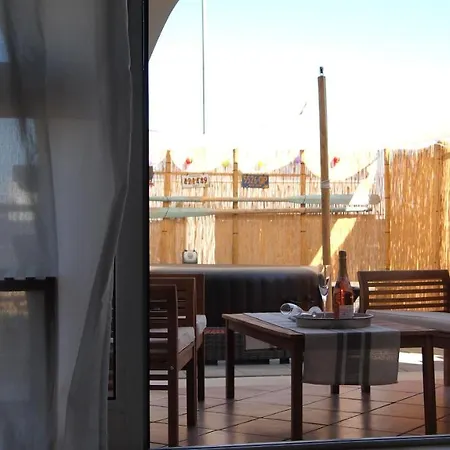 Gray Διαμέρισμα