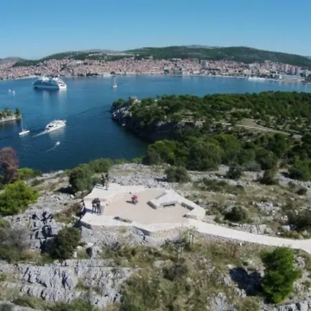 Gray * Šibenik